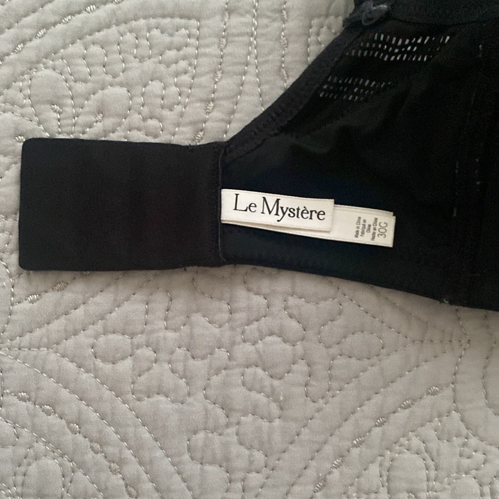 Le Mystere sports bra - Picture 5 of 13